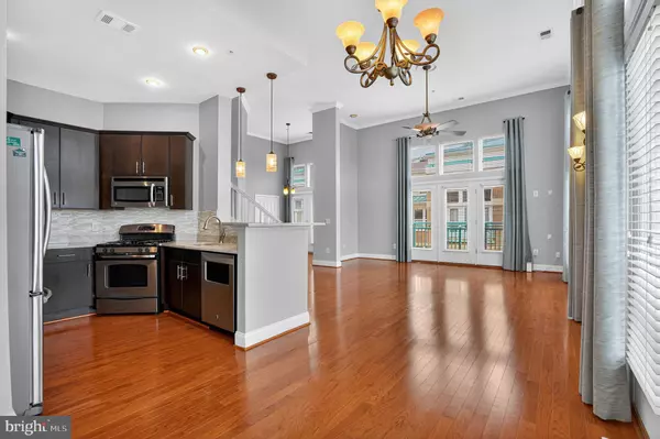 Reston, VA 20190,12000 MARKET ST #490