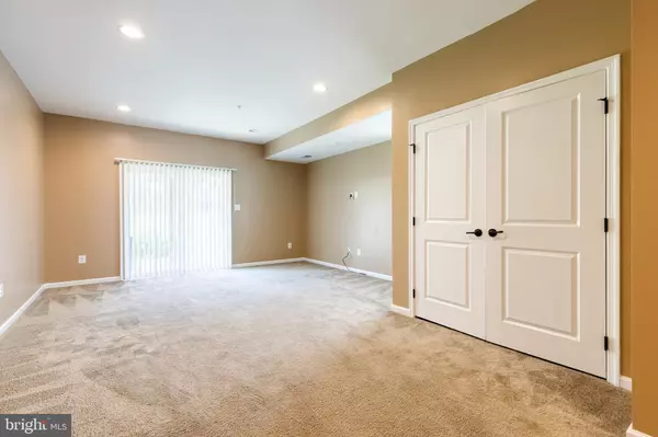 Glen Burnie, MD 21060,613 RAVENWOOD DR
