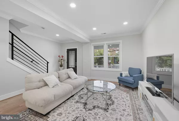Washington, DC 20011,4902 4TH ST NW