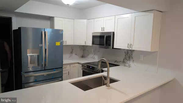 Bowie, MD 20716,3801 ERNST DR