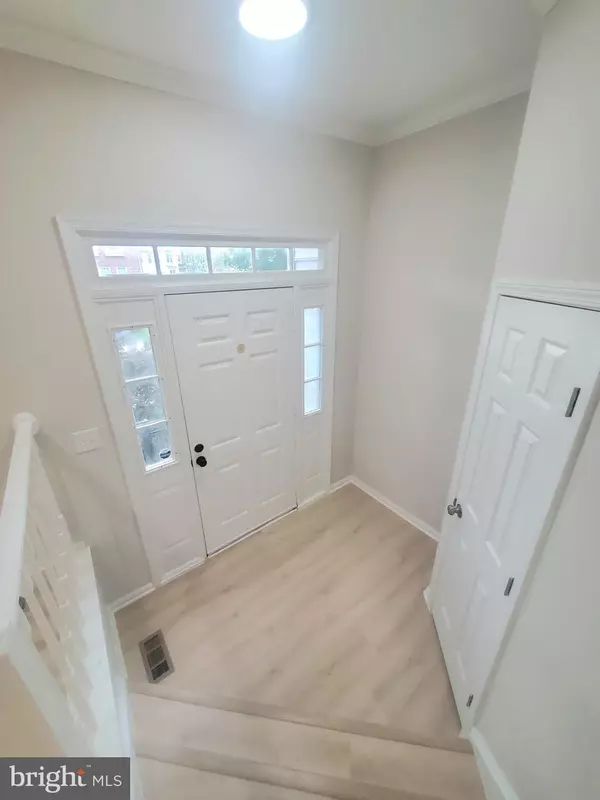 Centreville, VA 20121,14142 BETSY ROSS LN