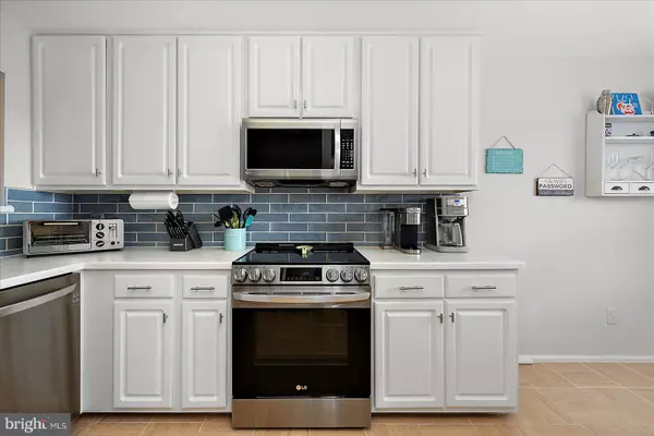 Ocean View, DE 19970,30399 PAVILION DR #1306