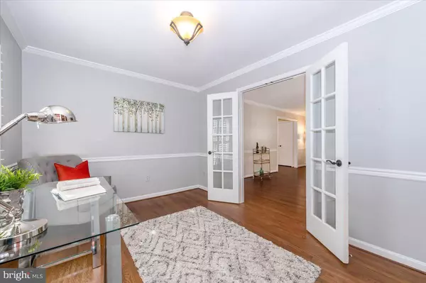 Olney, MD 20832,10 MEGANS CT