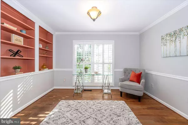 Olney, MD 20832,10 MEGANS CT