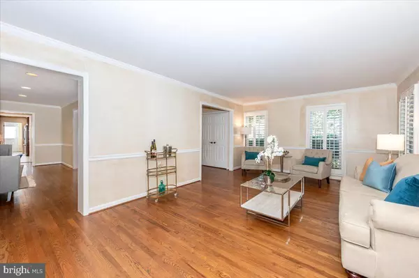 Olney, MD 20832,10 MEGANS CT