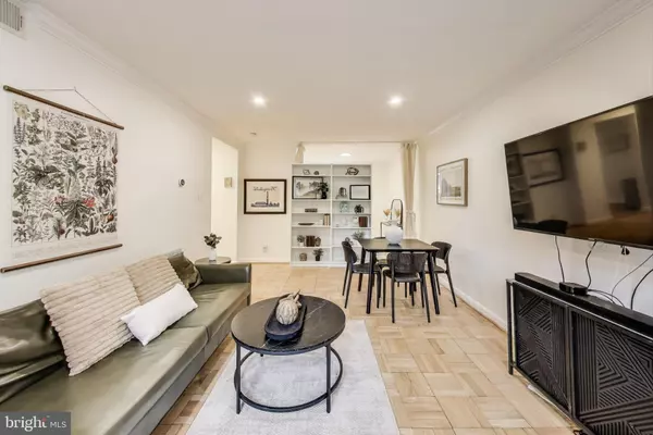 Washington, DC 20016,3750 39TH ST NW #B146