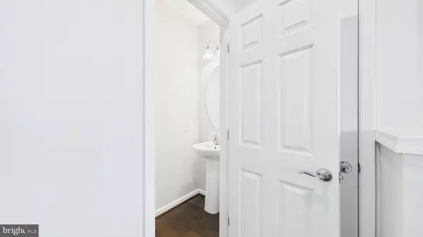 Ashburn, VA 20147,20603 GEDDES TER