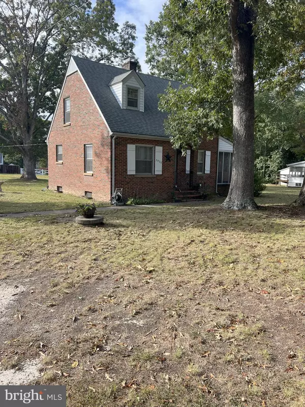 7936 CHANCELLOR RD, Fredericksburg, VA 22407