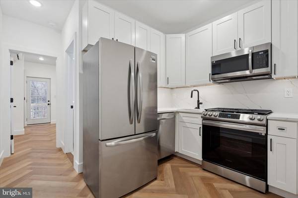 Philadelphia, PA 19145,1438 TASKER ST #2