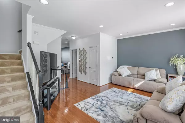 Hanover, MD 21076,7926 SILVER OAK RD