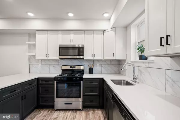 1752 WATERLOO ST, Philadelphia, PA 19122