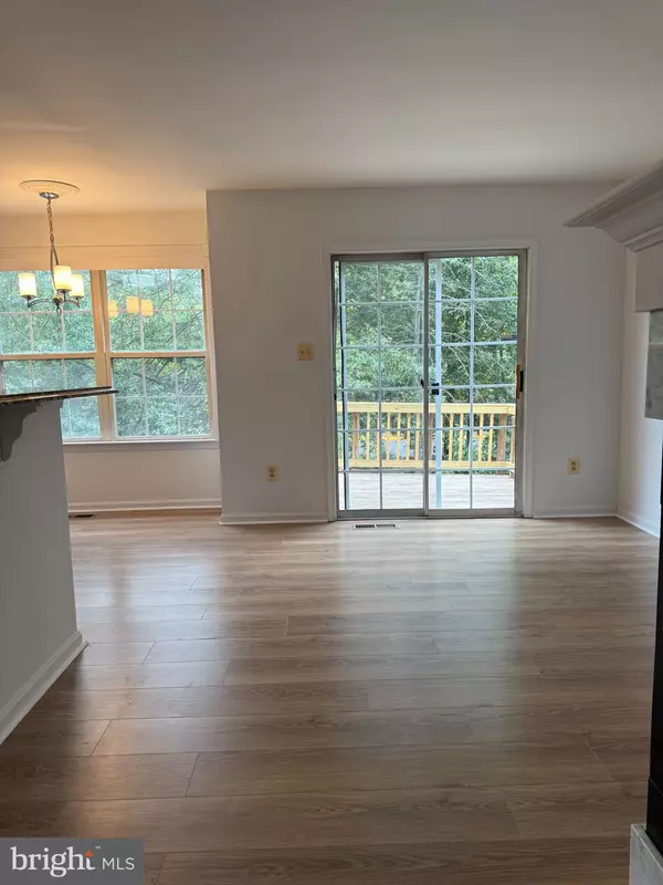 Manassas, VA 20109,11099 LIGHT GUARD LOOP