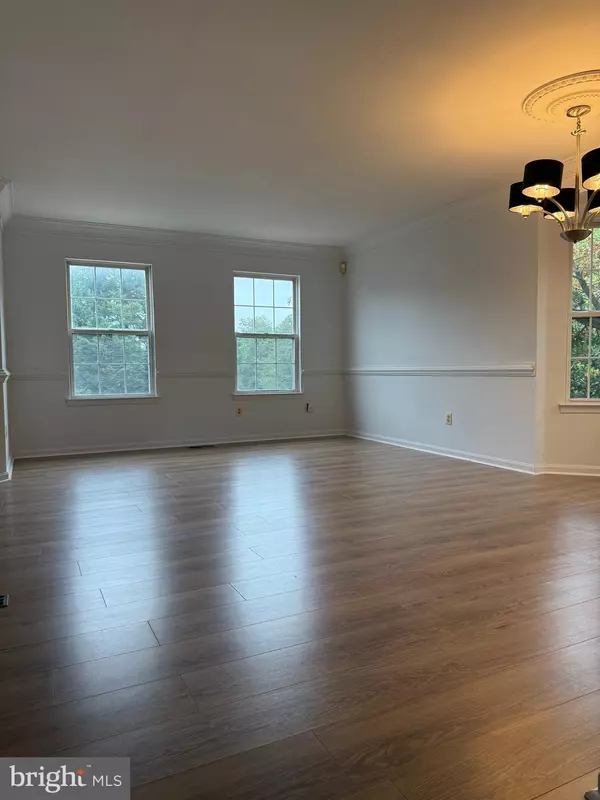 Manassas, VA 20109,11099 LIGHT GUARD LOOP