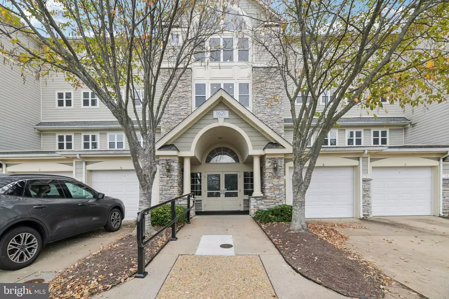 1621 LADUE CT #207, Woodbridge, VA 22191