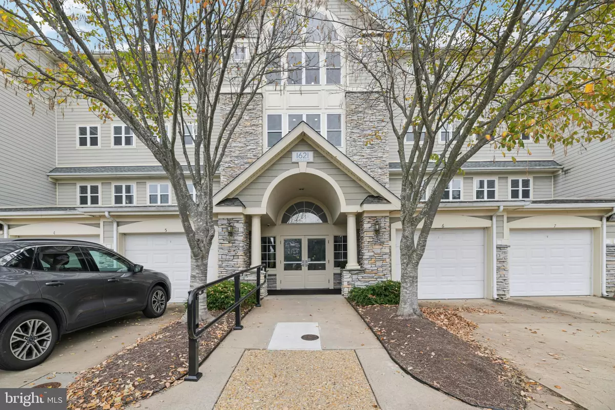 Woodbridge, VA 22191,1621 LADUE CT #207