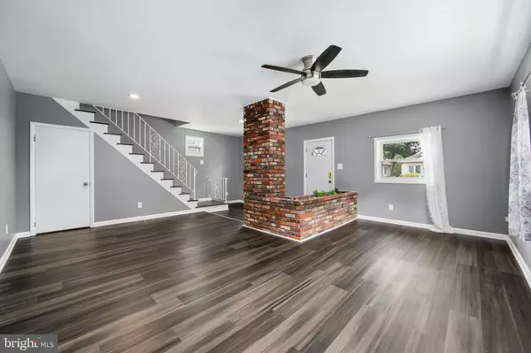 Oaklyn, NJ 08107,325 LANDIS AVE