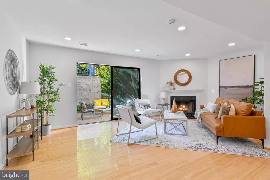 8912 BATTERY PL #7, Bethesda, MD 20814