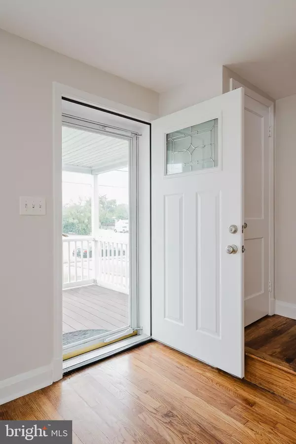 Dundalk, MD 21222,7445 HOLABIRD AVE