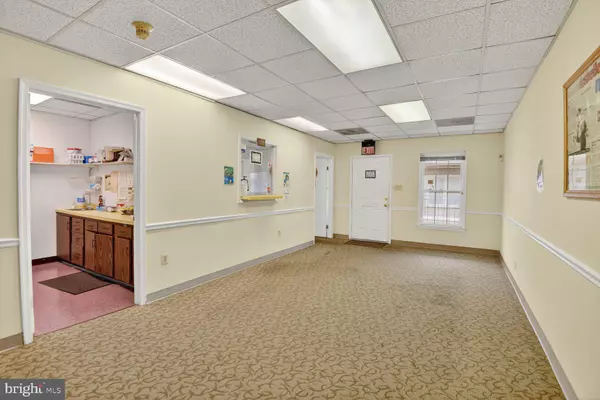 Suitland, MD 20746,5625 ALLENTOWN RD #202 -203