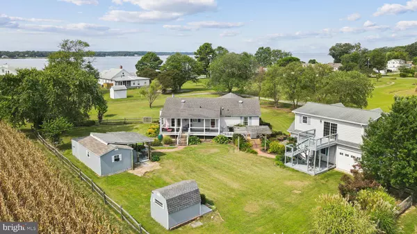 4387 COLES POINT RD, Hague, VA 22469