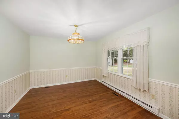 Seaford, DE 19973,9730 WALNUT DR