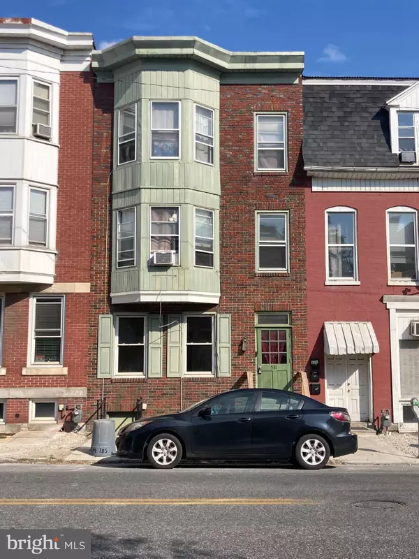 581 W MARKET ST, York, PA 17401