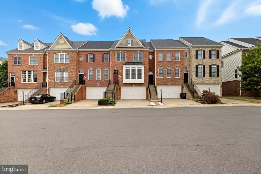 6844 WITTON CIR, Gainesville, VA 20155