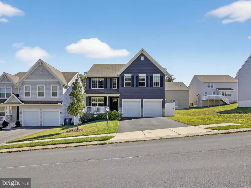 1275 DIETZ RD, Red Lion, PA 17356