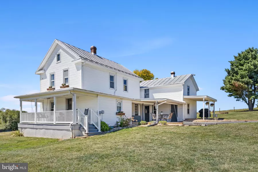 67 LODGE HALL RD, Mount Jackson, VA 22842