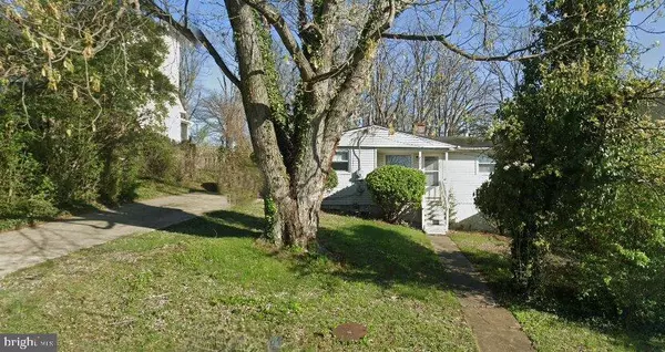 5711 MAGNOLIA LN, Baileys Crossroads, VA 22041
