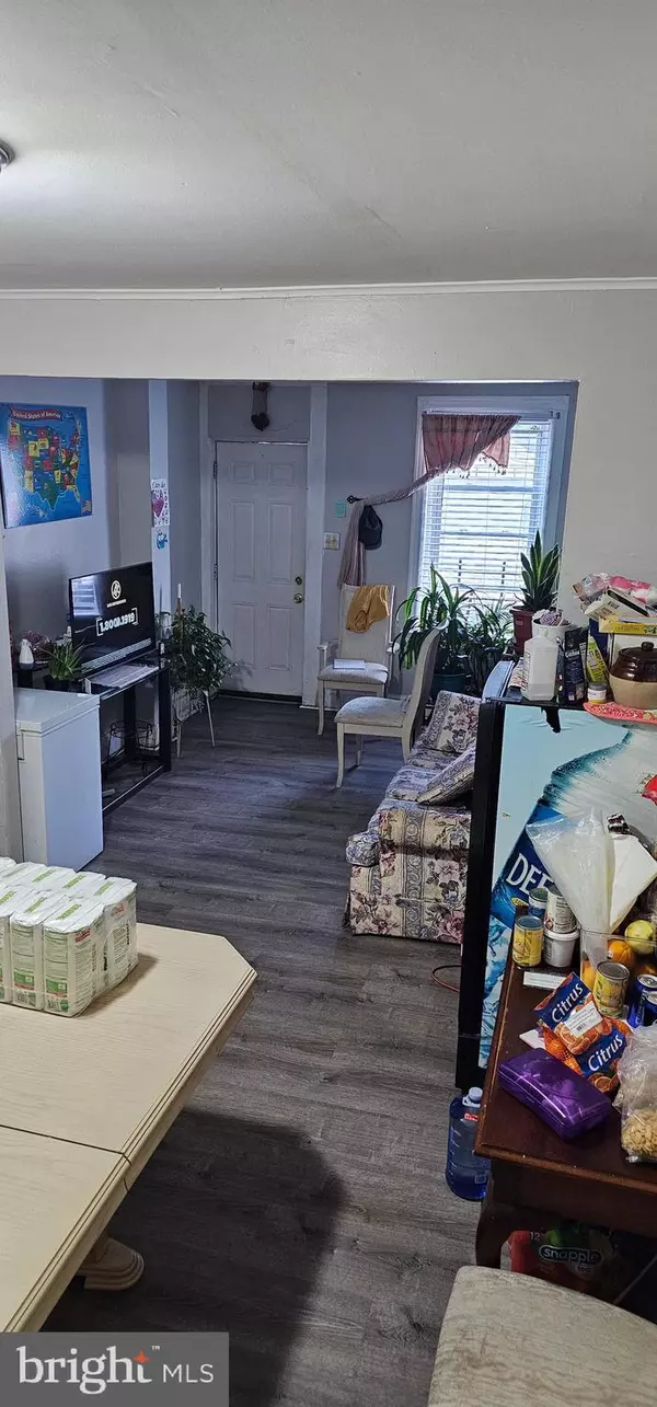 Trenton, NJ 08611,106 HOME AVE