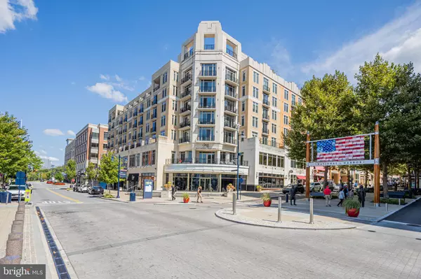 Oxon Hill, MD 20745,155 POTOMAC PSGE #319