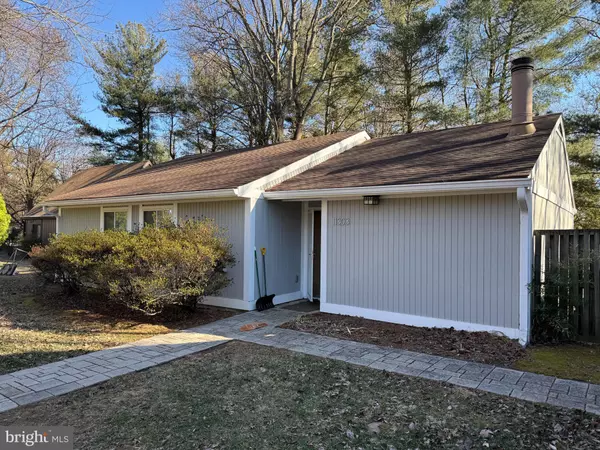 11303 GATESBOROUGH LN, Reston, VA 20191