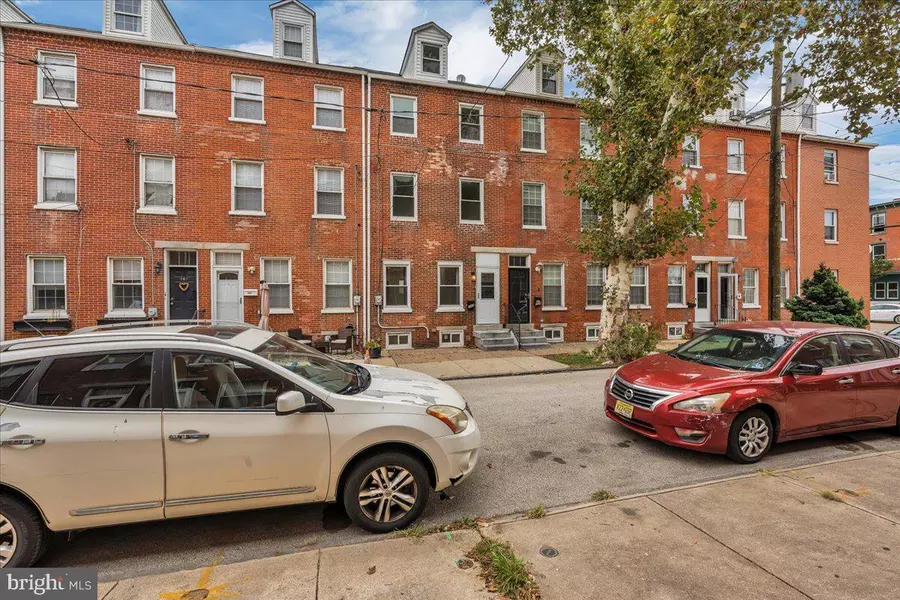 105 MIDDLESEX ST, Gloucester City, NJ 08030