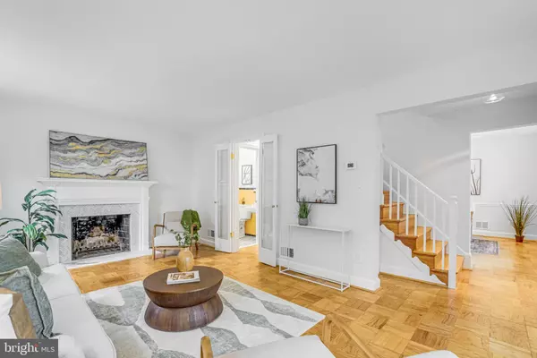 Arlington, VA 22205,5424 24TH ST N