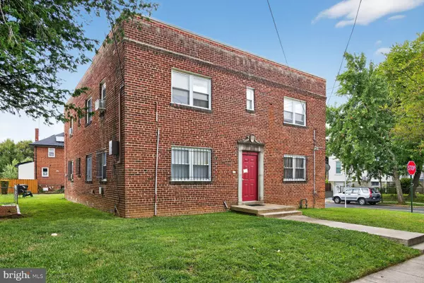 Washington, DC 20032,1101 SAVANNAH ST SE