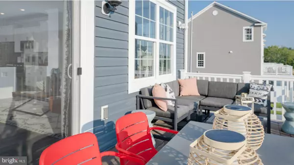 White Plains, MD 20695,10574 ROUNDSTONE LN