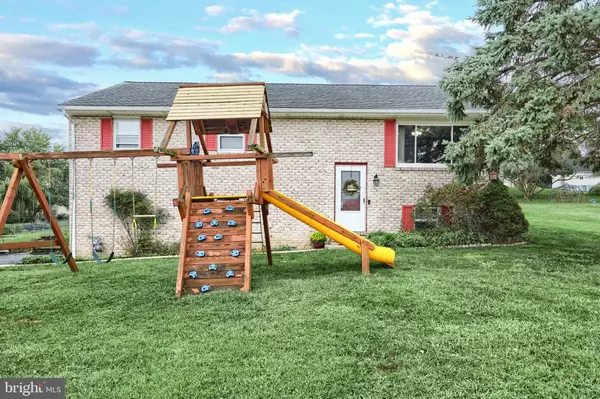 Hanover, PA 17331,54 SUGARBOOT LN
