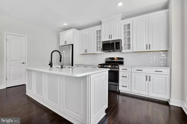 Aldie, VA 20105,41956 PICKWICK MILL TER