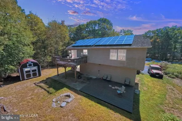 Dingmans Ferry, PA 18328,104 YVETTE CT