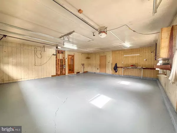 Chambersburg, PA 17202,1921 HARTZOK ROAD