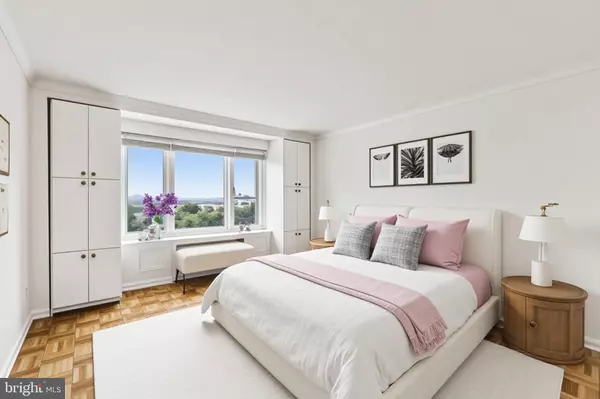 Washington, DC 20037,2475 VIRGINIA AVE NW #828