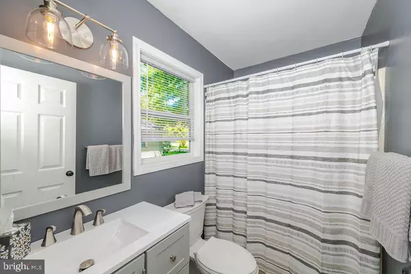 Egg Harbor Township, NJ 08234,12 VELLA LA VELLA LN