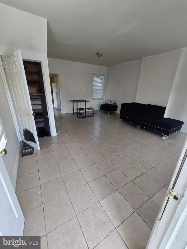 Reading, PA 19602,208 MAPLE ST