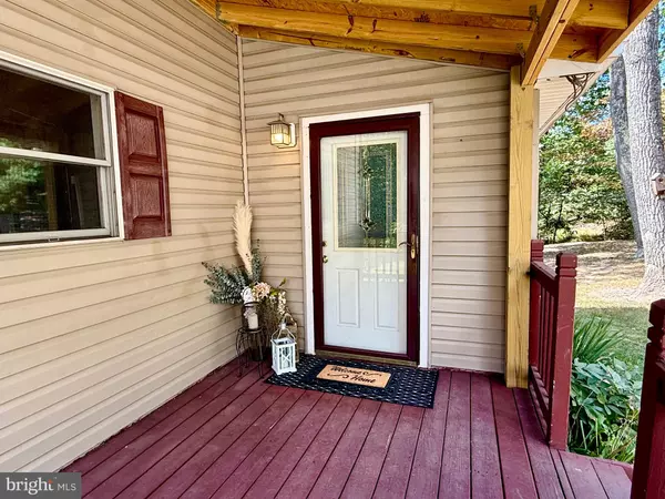 Hedgesville, WV 25427,348 TRAPPER RIDGE LN