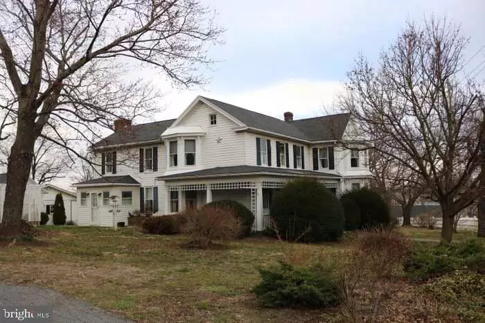 Hedgesville, WV 25427,627 HAMMONDS MILL RD