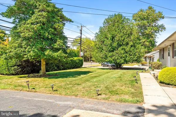 Hamilton, NJ 08690,728 HUGHES DR