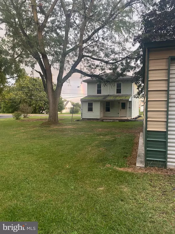 Ephrata, PA 17522,623 N STATE ST