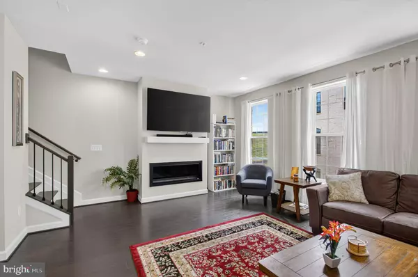 National Harbor, MD 20745,625 HALSEY WAY