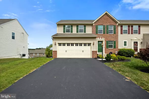 856 COUNTRYSIDE RD, Seven Valleys, PA 17360